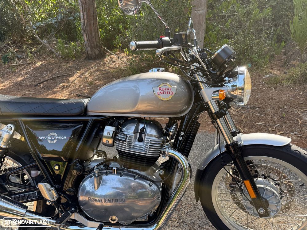 Royal Enfield Interceptor 650 Abs - 3