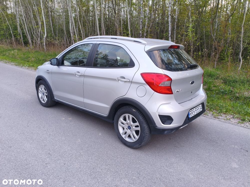 Ford Inny - 4