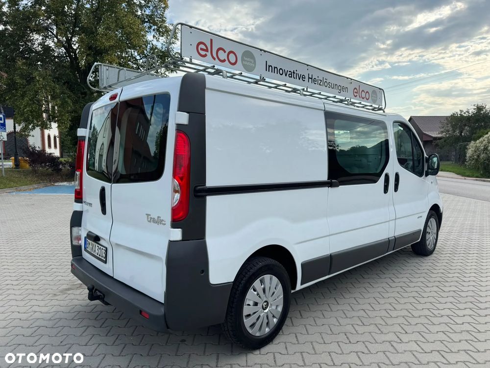 Renault TRAFIC L2H1 LONG Długi Furgon 3os. Serwis Hak Super Stan NISKI PRZEBIEG - 4