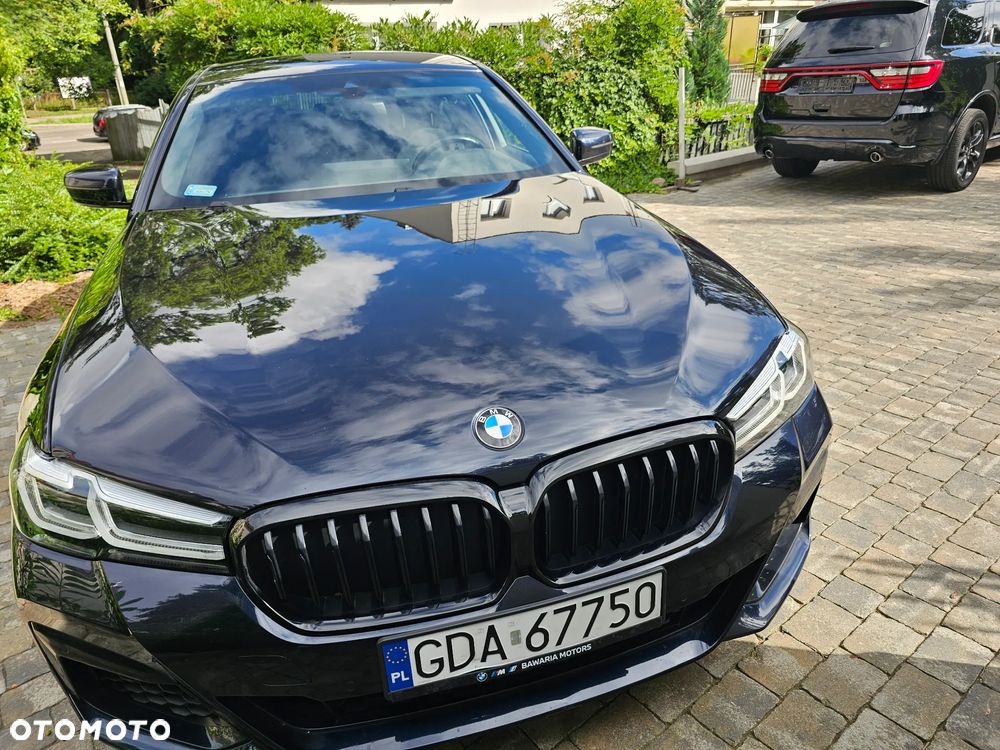 BMW Seria 5 520d xDrive - 2