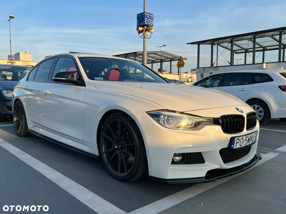 BMW Seria 3 330i xDrive Edition M Sport Shadow - 12