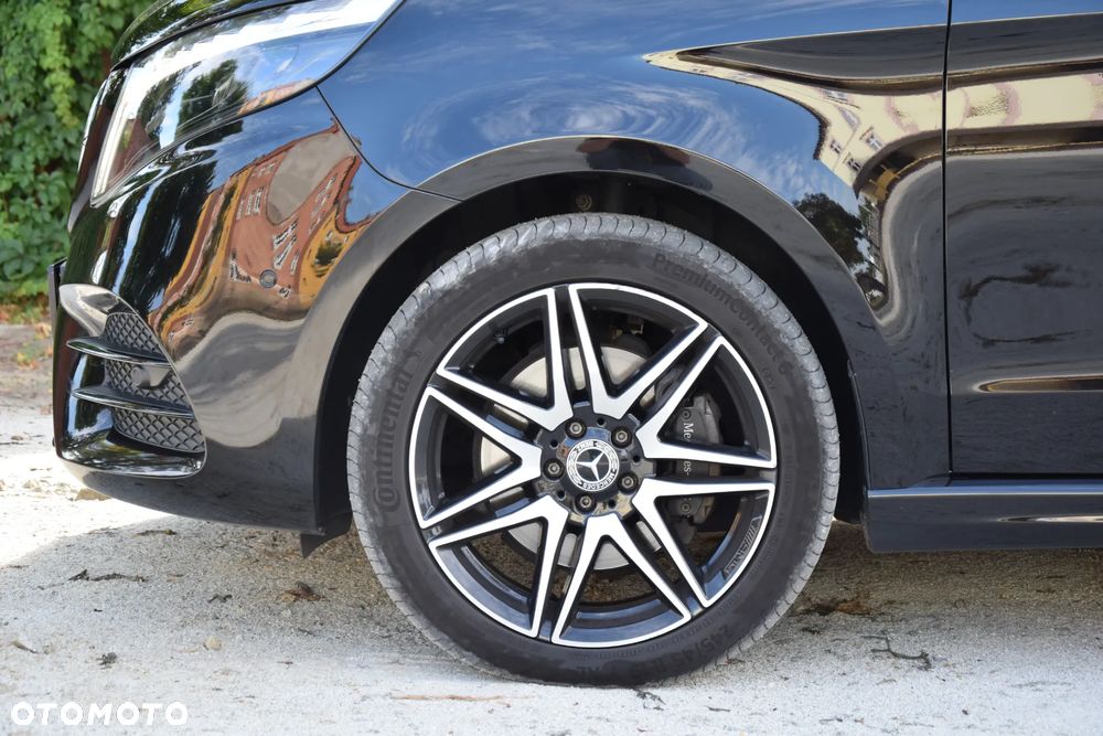 Mercedes-Benz Klasa V 300 d 4-Matic Avantgarde 9G-Tronic (d³ugi) - 17