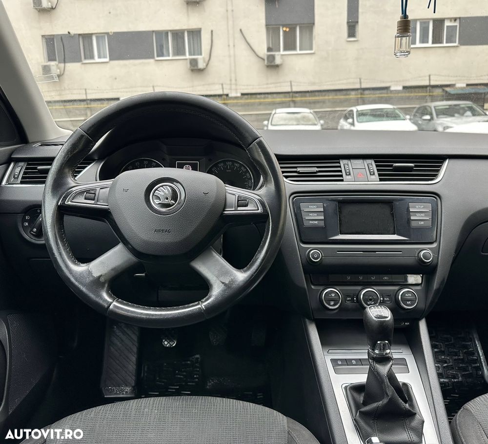 Skoda Octavia 1.6 TDI Ambition - 4
