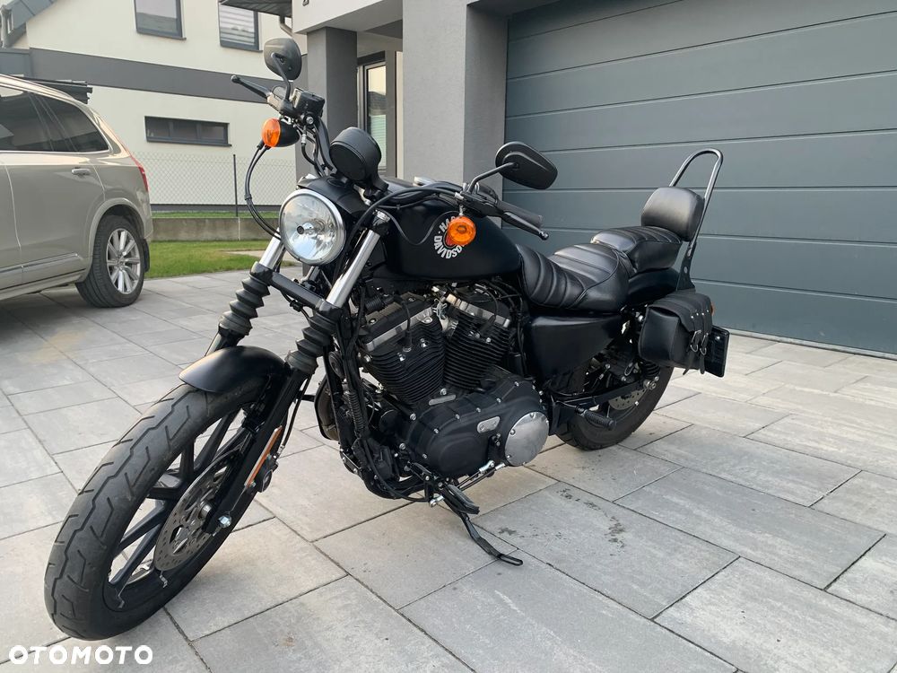 Harley-Davidson Sportster Iron 883 - 3