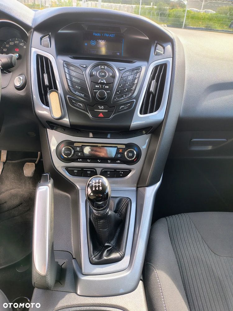 Ford Focus 1.6 Titanium - 12