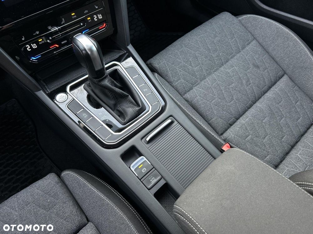 Volkswagen Passat Variant - 18