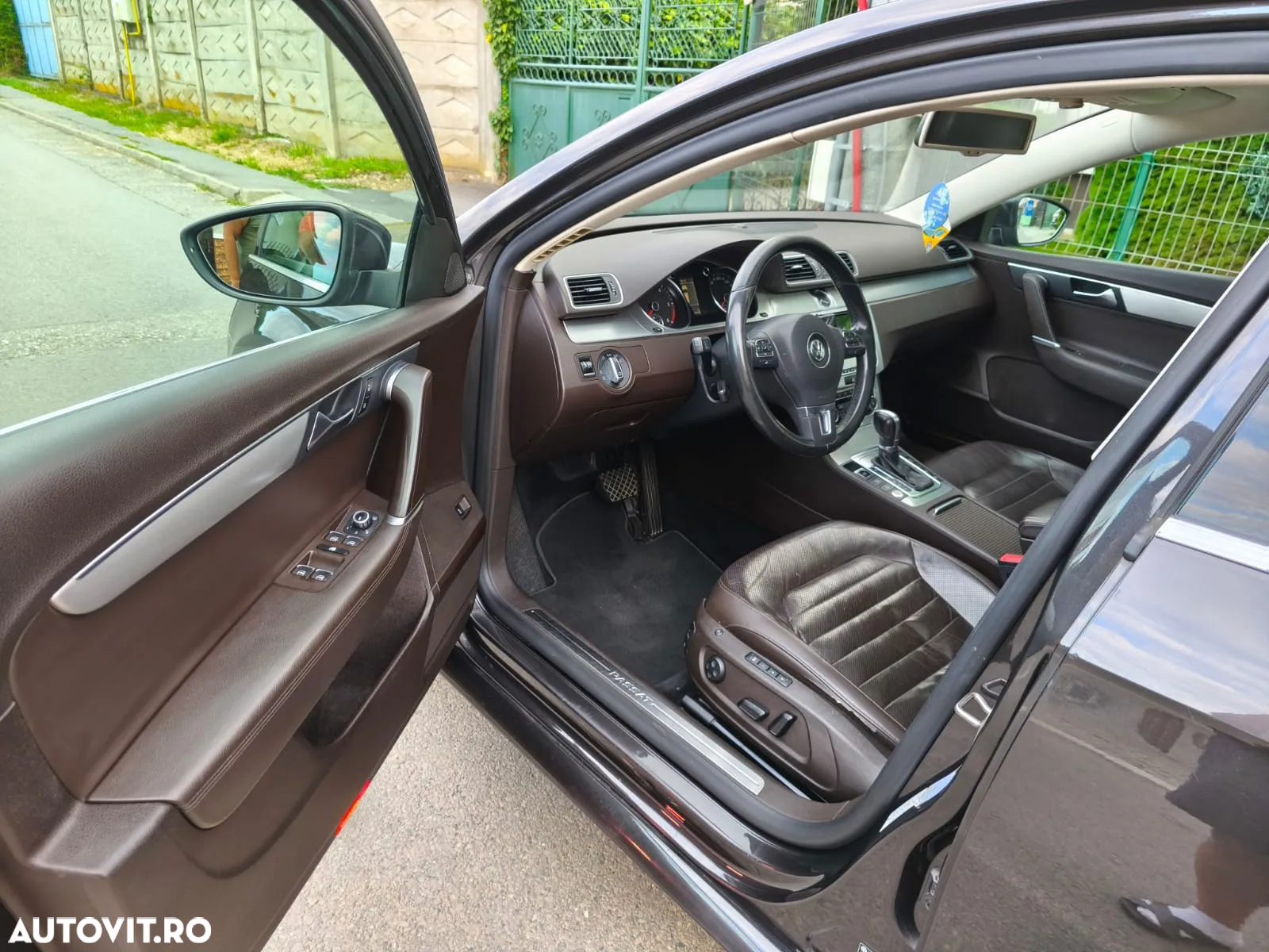 Volkswagen Passat Variant 2.0 TDI DSG BlueMotion Technology Highline - 9