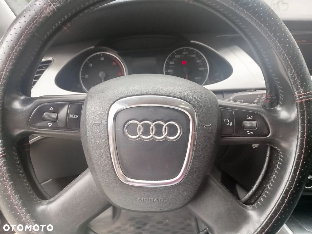 Audi A4 Avant 2.0 TDI - 13
