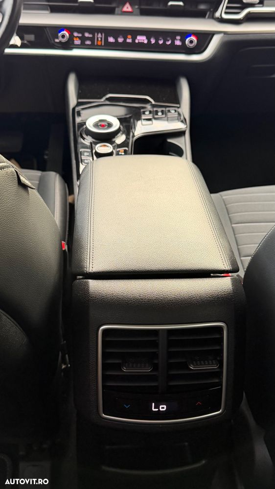 Kia Sportage 1.6 T-GDI PHEV 6AT 4x4 Business Line - 28