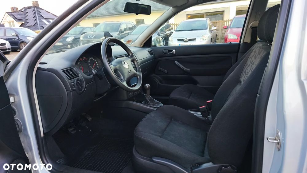Volkswagen Golf - 15