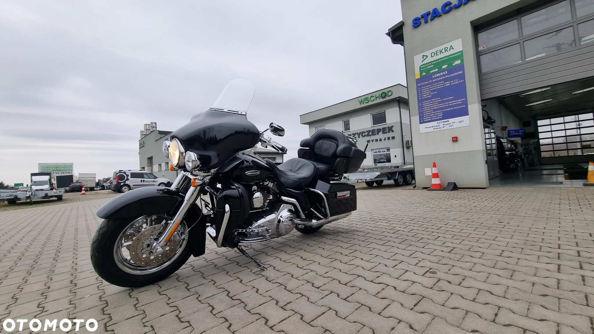Harley-Davidson FLHTCU Ultra - 6