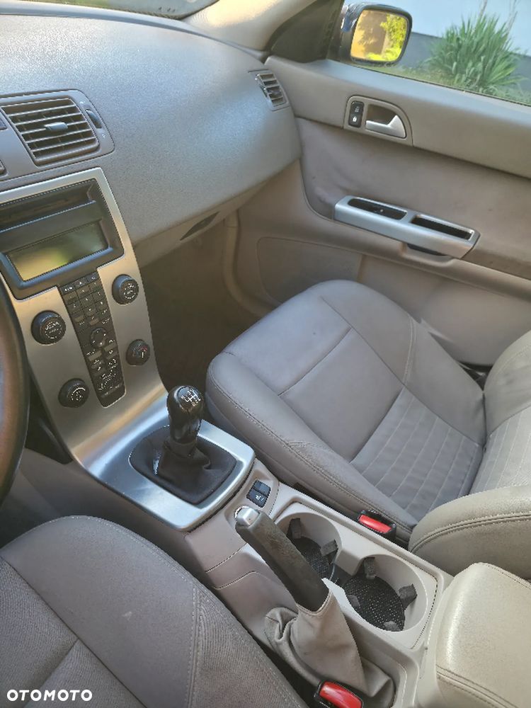 Volvo S40 2.0D - 8
