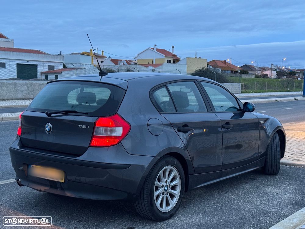 BMW 116 i Exclusive - 4