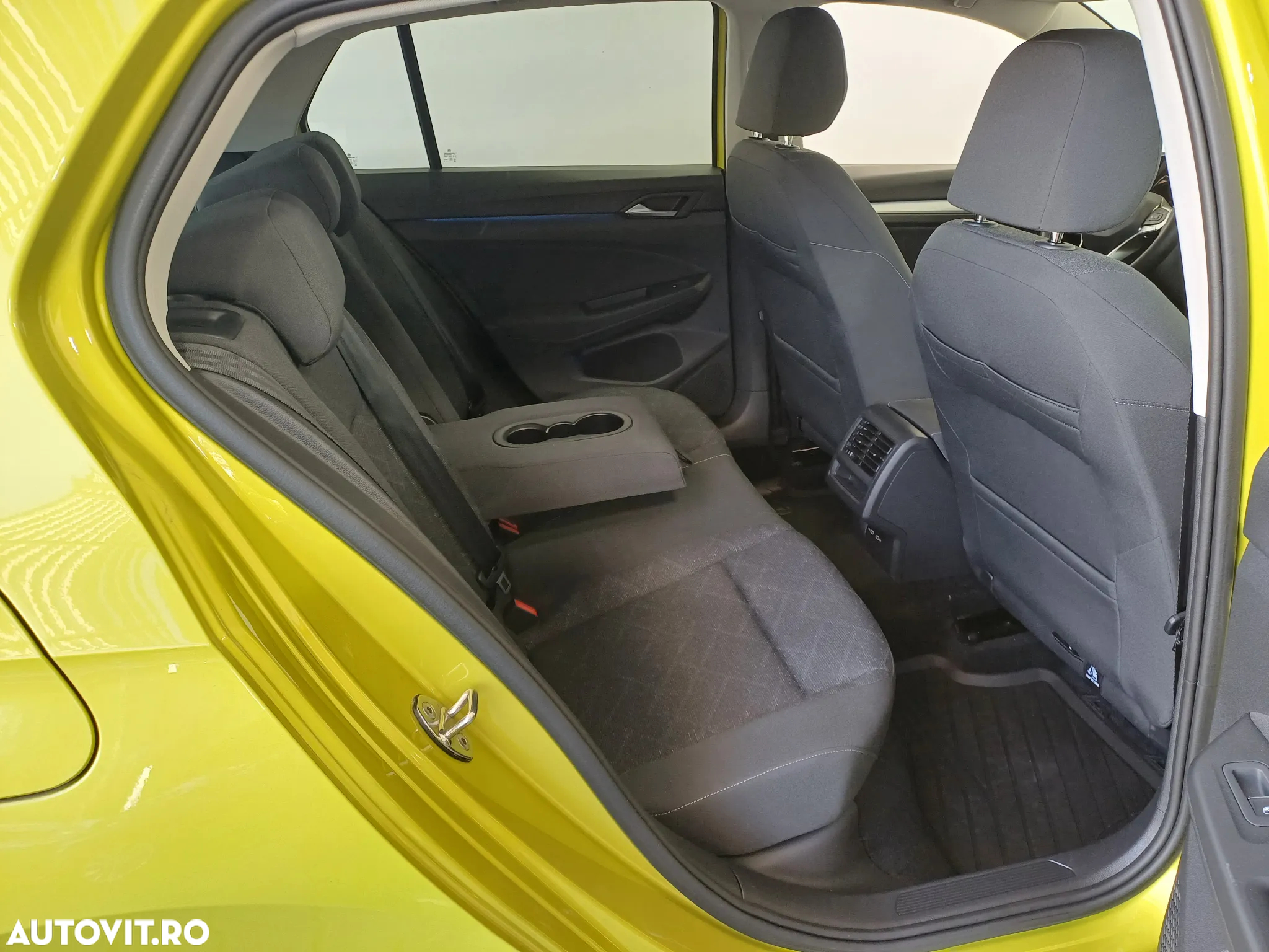 Volkswagen Golf 1.5 TSI Life - 32