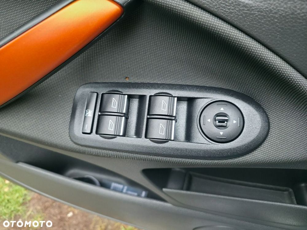 Ford Kuga - 26