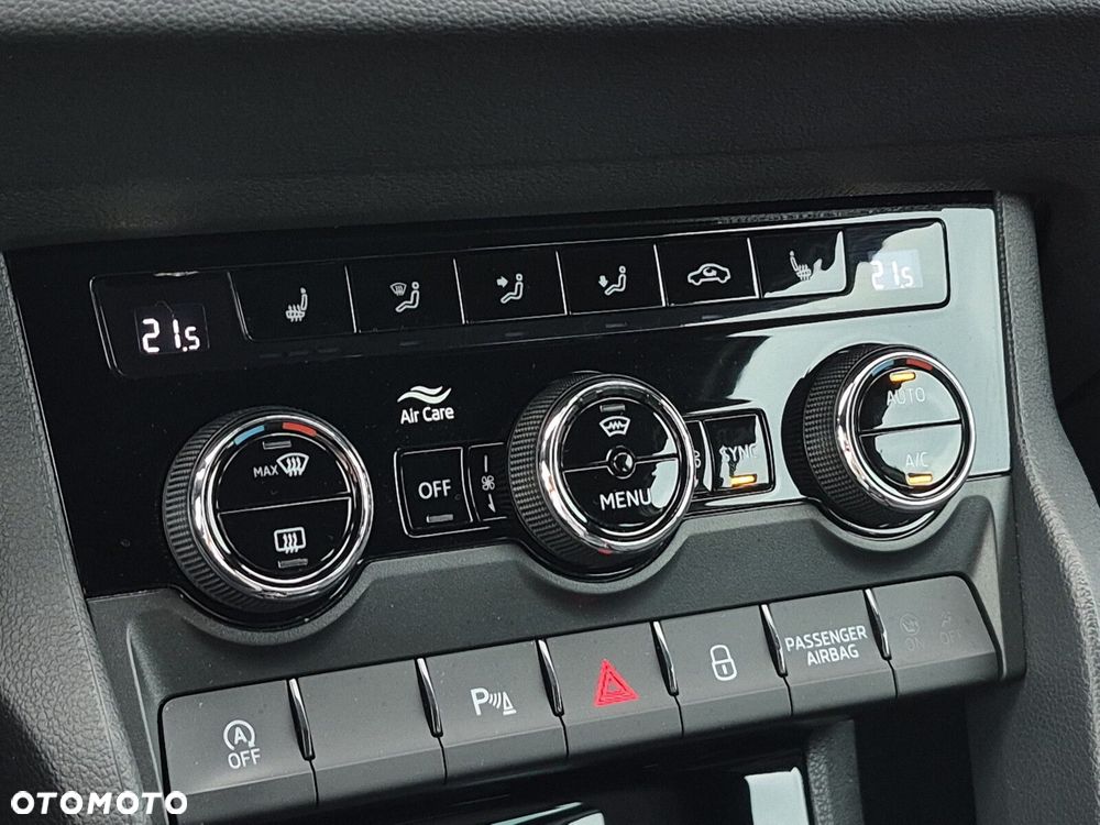 Skoda Karoq 1.5 TSI ACT 4x2 Sportline DSG - 27