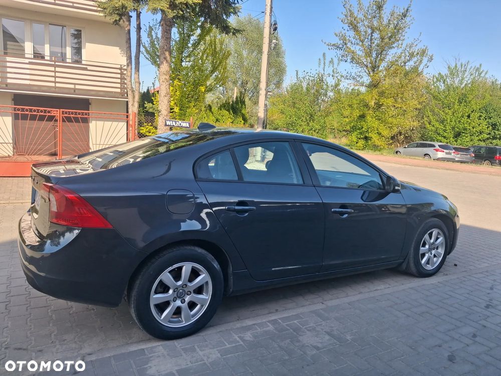 Volvo S60 DRIVe Kinetic - 11