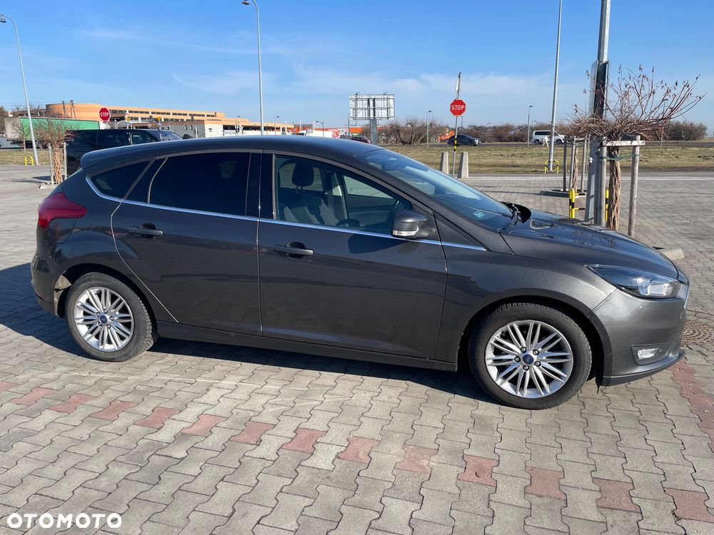 Ford Focus 1.6 Platinium X - 9