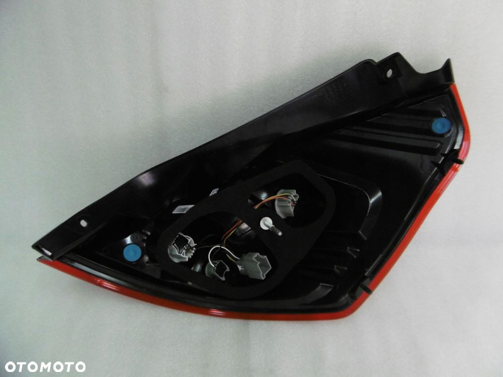 FORD FIESTA MK7- lampa tylna lewa - 4