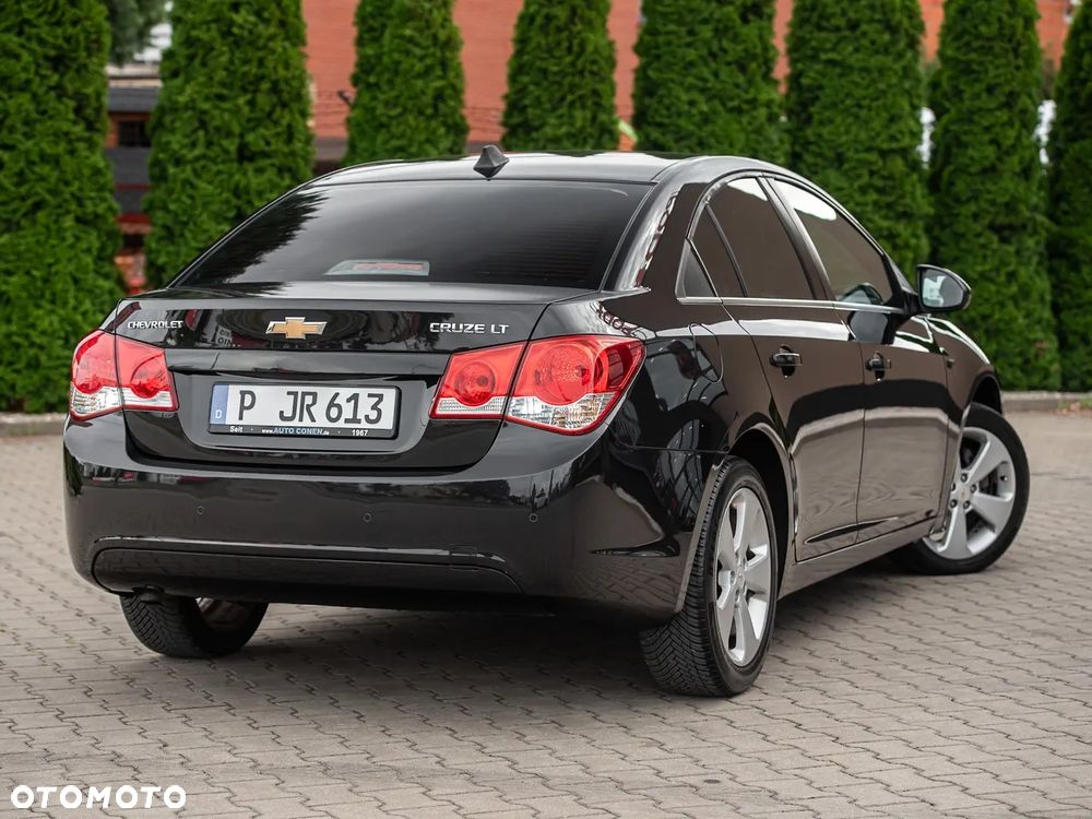 Chevrolet Cruze - 12