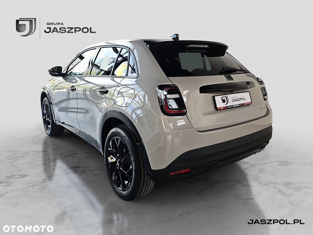Fiat 600 1.2 Turbo Sport eDCT - 6