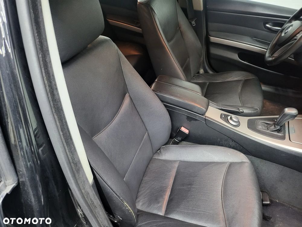 BMW Seria 3 318i - 9