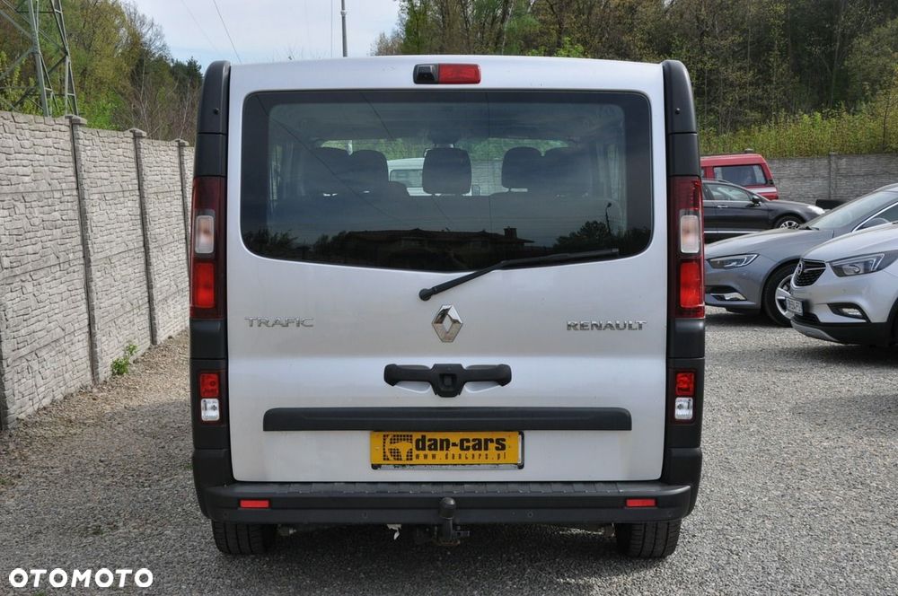 Renault Trafic Grand 2.0 dCi EDC - 4