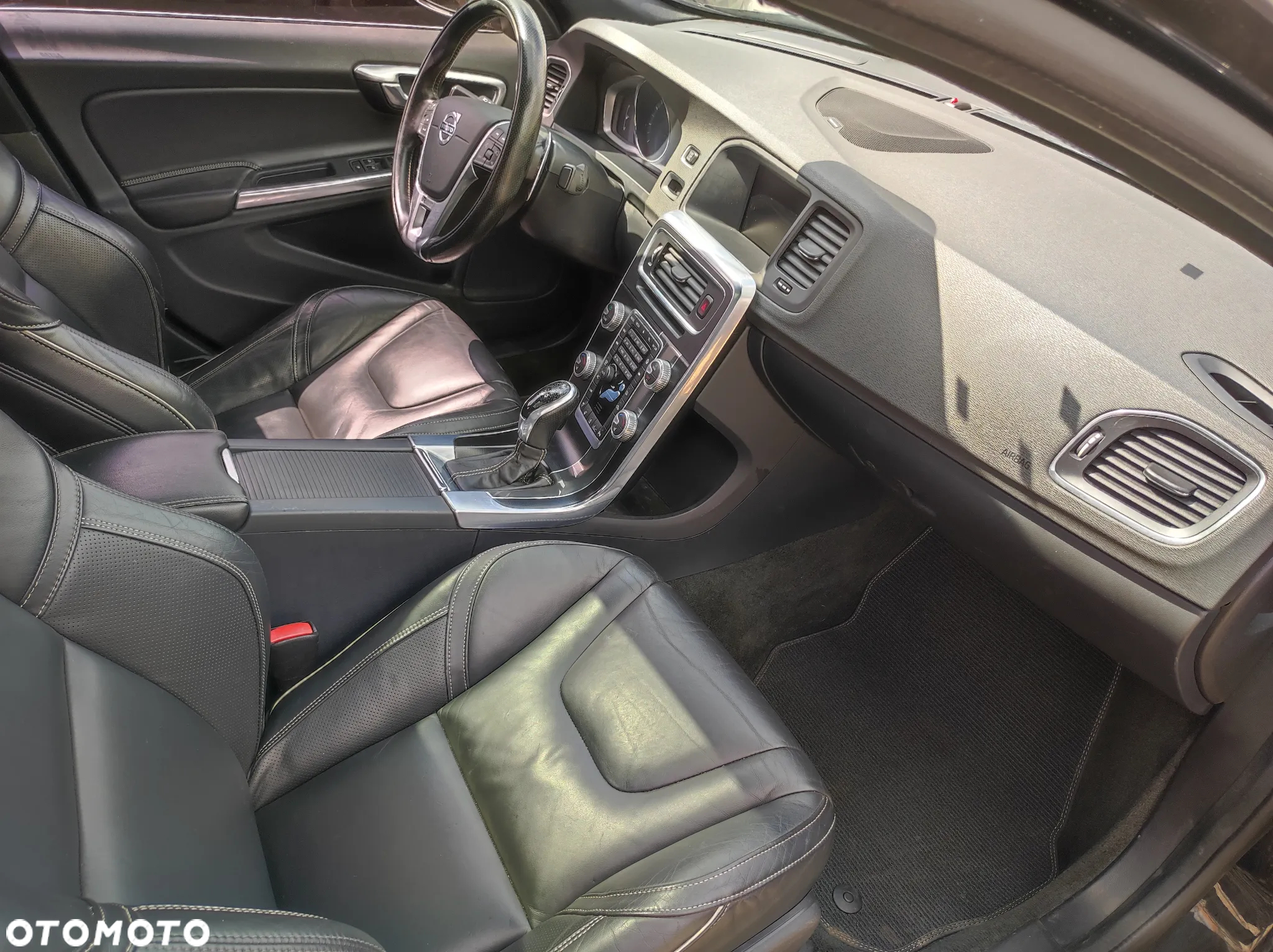 Volvo S60 T6 AWD Geartronic RDesign - 8