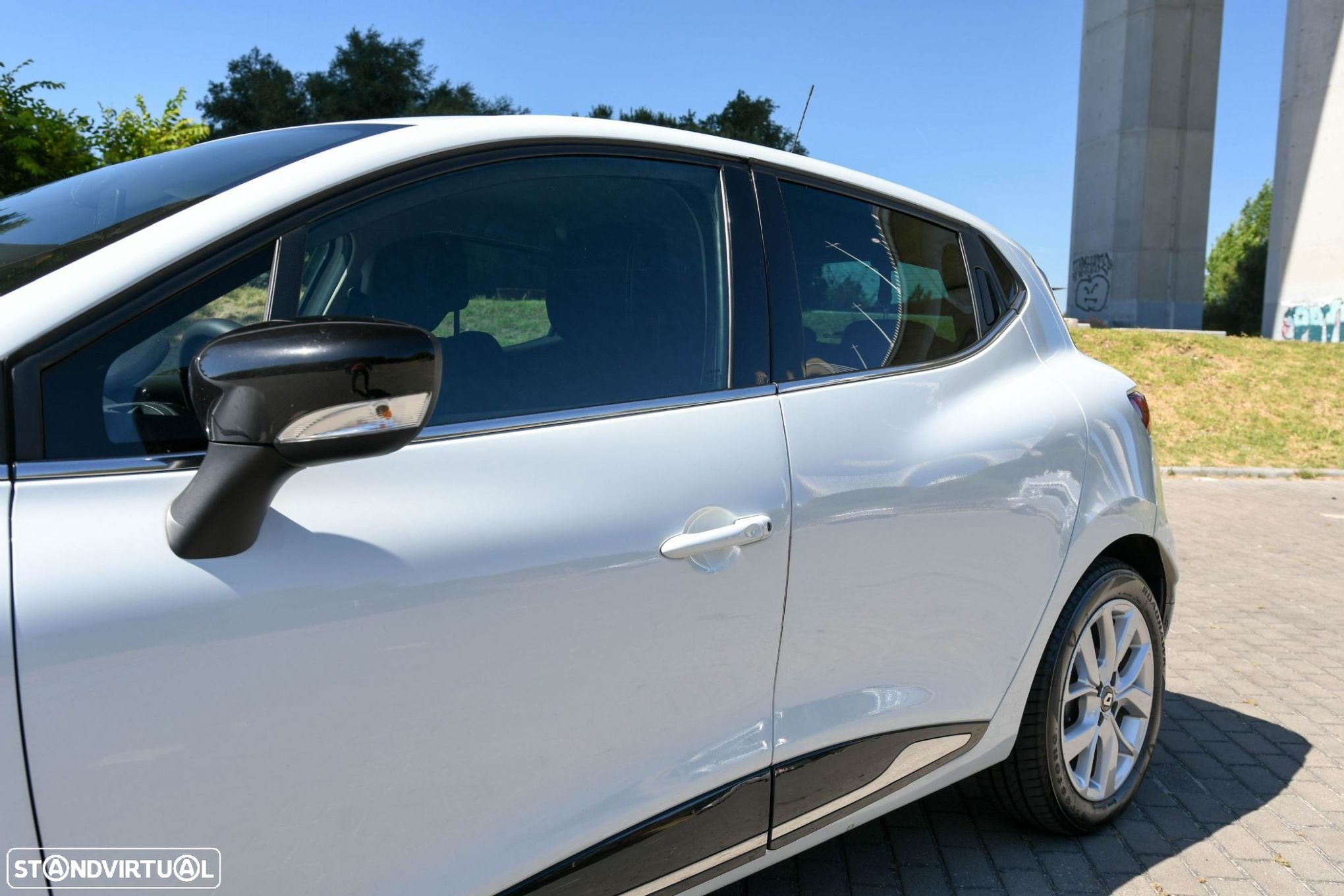 Renault Clio 0.9 TCe Limited - 10