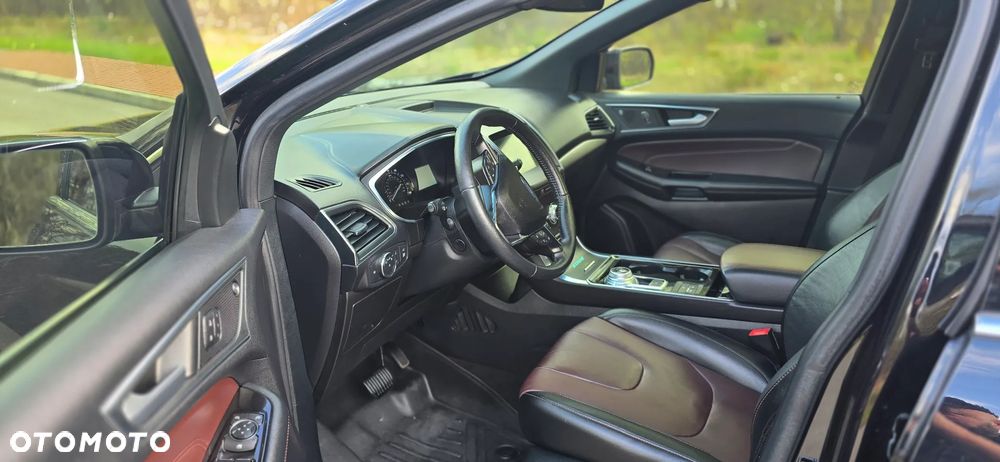 Ford Edge - 9