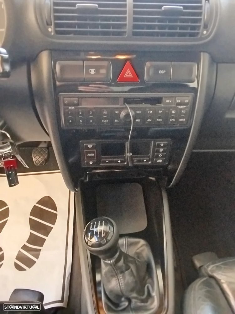 Audi S3 1.8 T quattro - 32