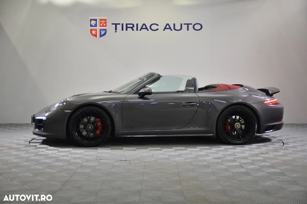Porsche 911 Carrera 4 GTS PDK - 10