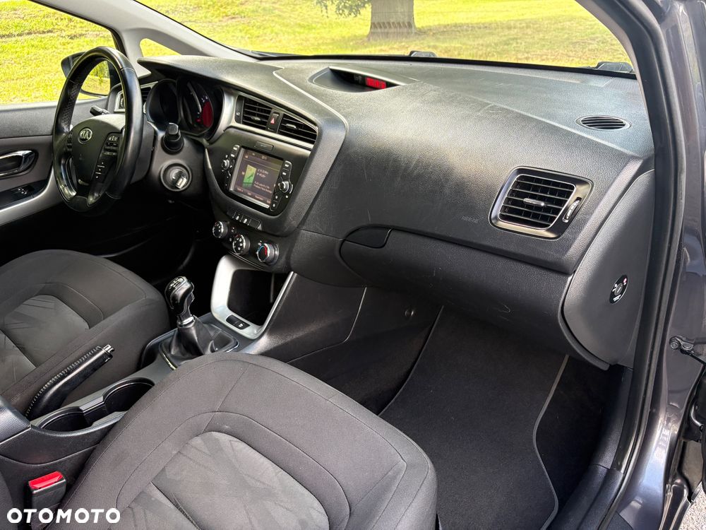 Kia Ceed 1.6 GDI L - 18