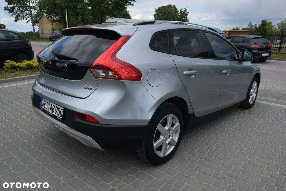 Volvo V40 Cross Country D2 Momentum - 12
