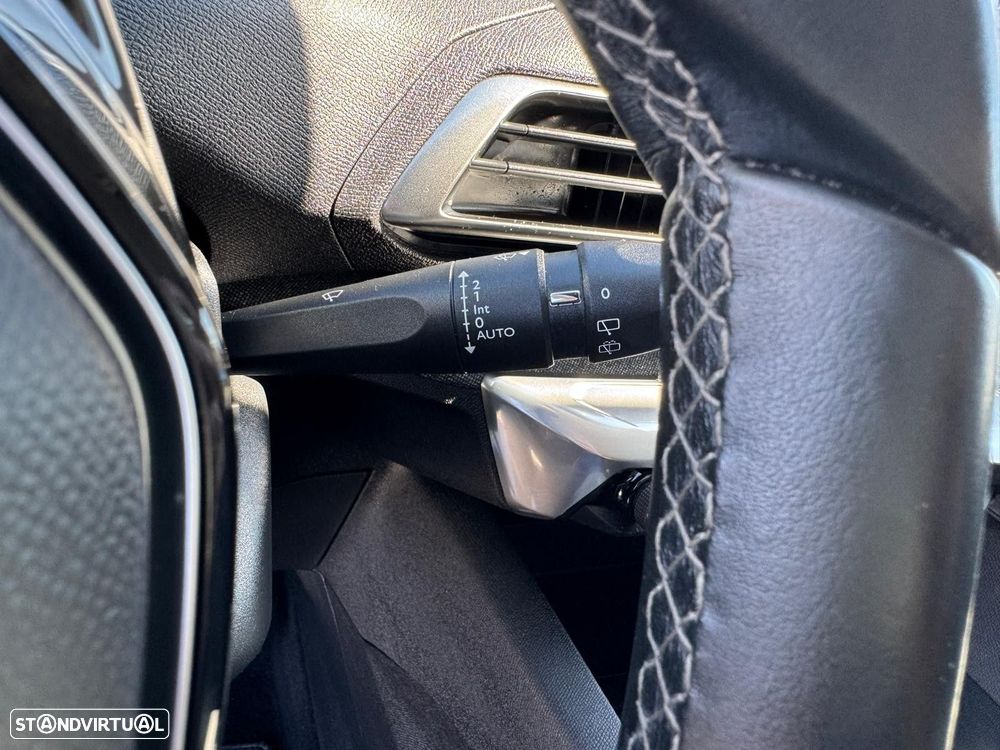 Peugeot 5008 1.5 BlueHDi Allure - 24