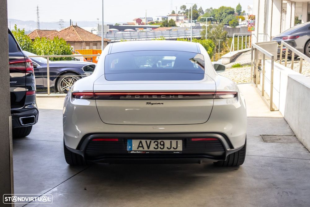 Porsche Taycan Bateria Performance Plus - 7