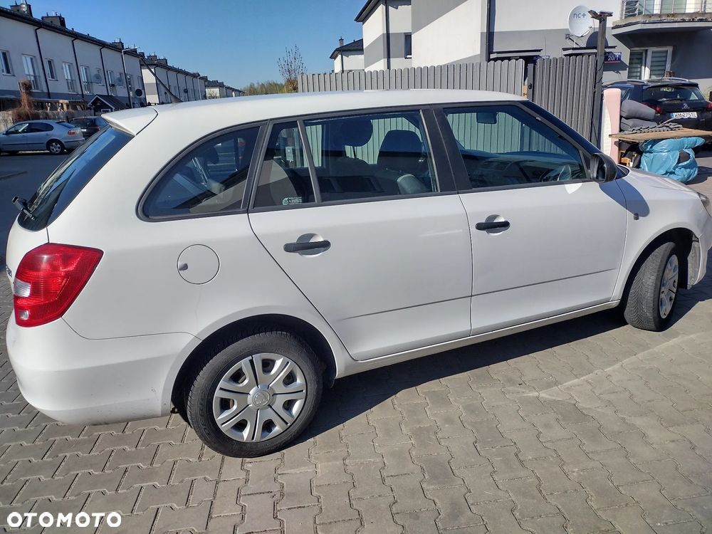 Skoda Fabia 1.6 TDI DPF Active Plus - 4