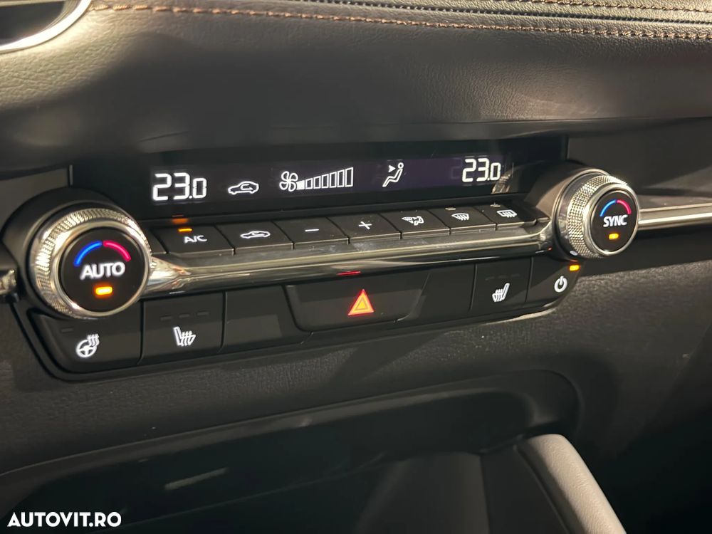 Mazda 3 e-Skyactiv X186 AT MHEV Exclusive-Line - 14