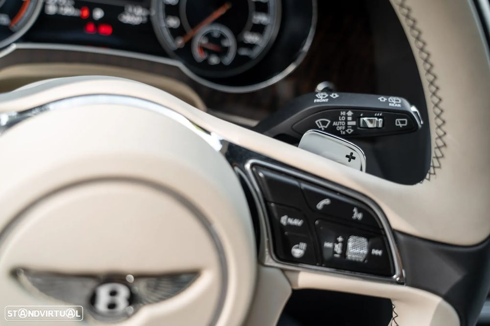 Bentley Bentayga V8 - 16