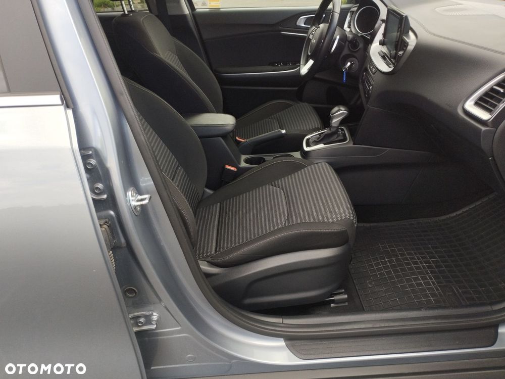 Kia XCeed 1.5 T-GDI M DCT - 24