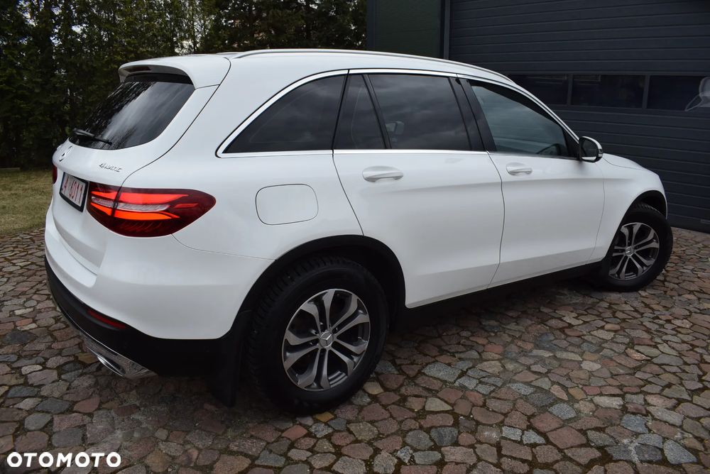 Mercedes-Benz GLC - 16