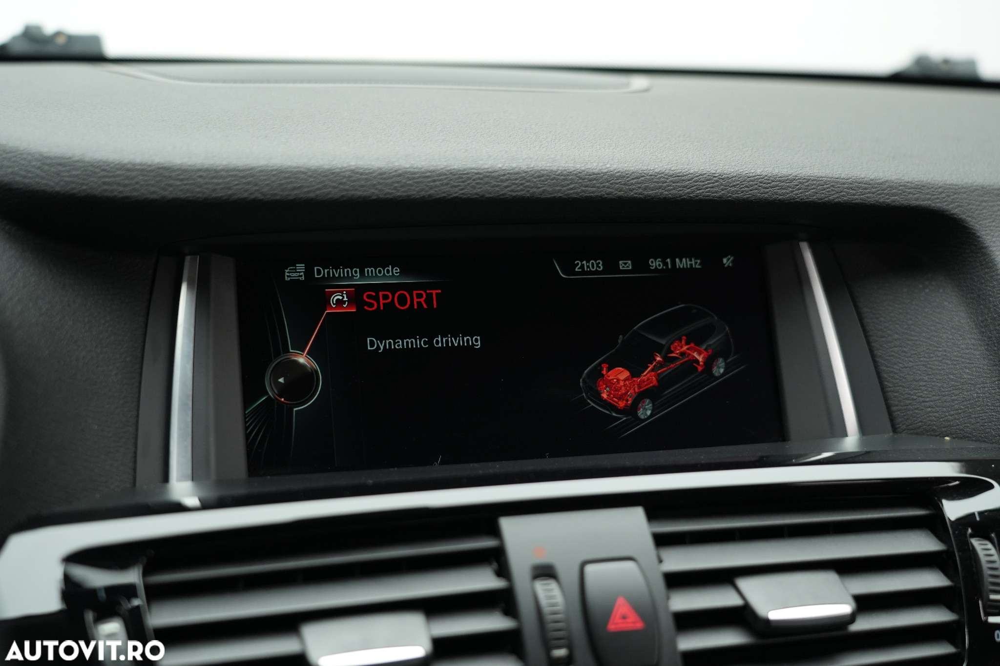 BMW X3 xDrive20d AT xLine - 32