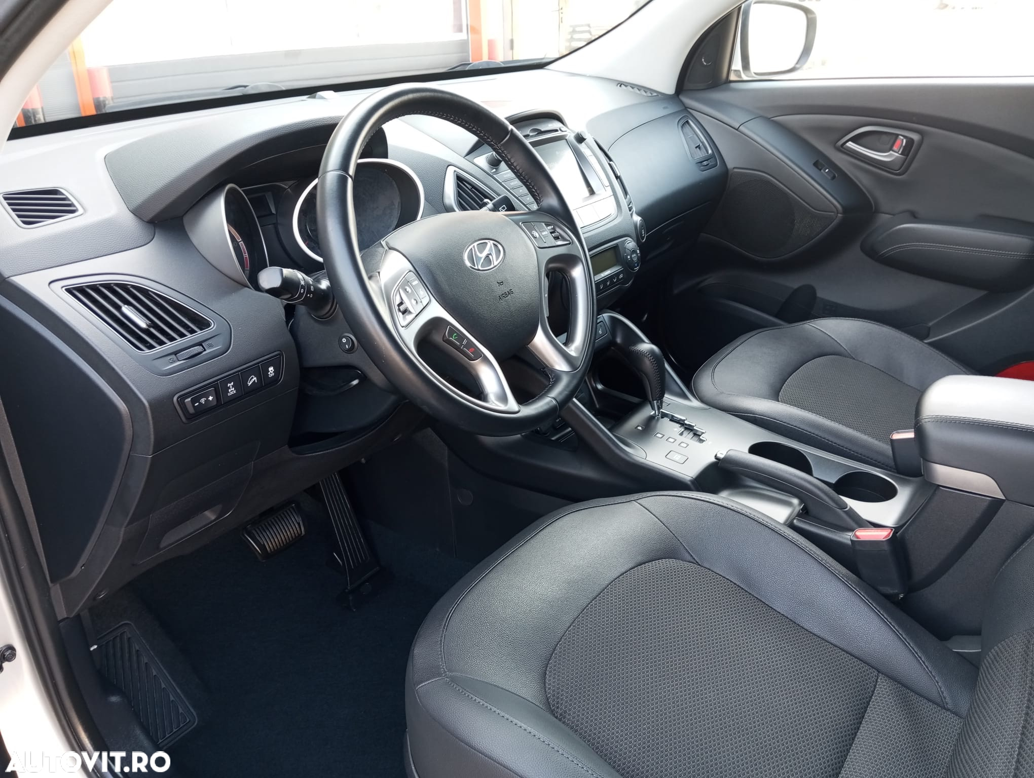 Hyundai ix35 2.0 CRDI 4WD Automatik Style - 13
