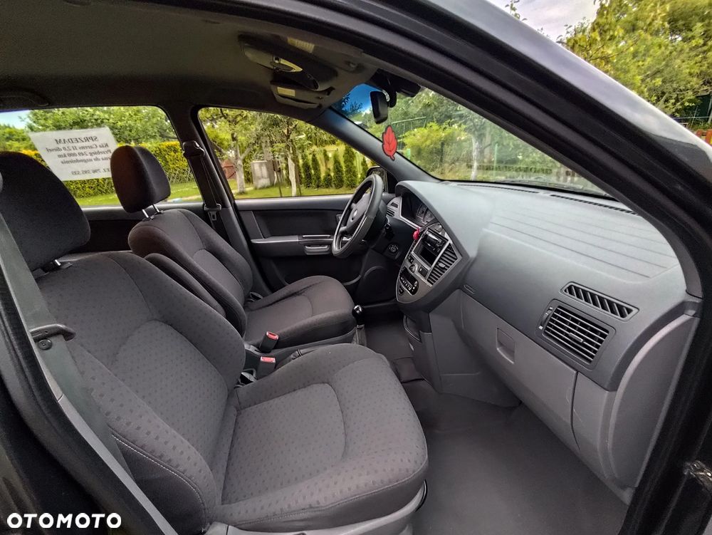 Kia Carens 2.0 CRDi EX - 21