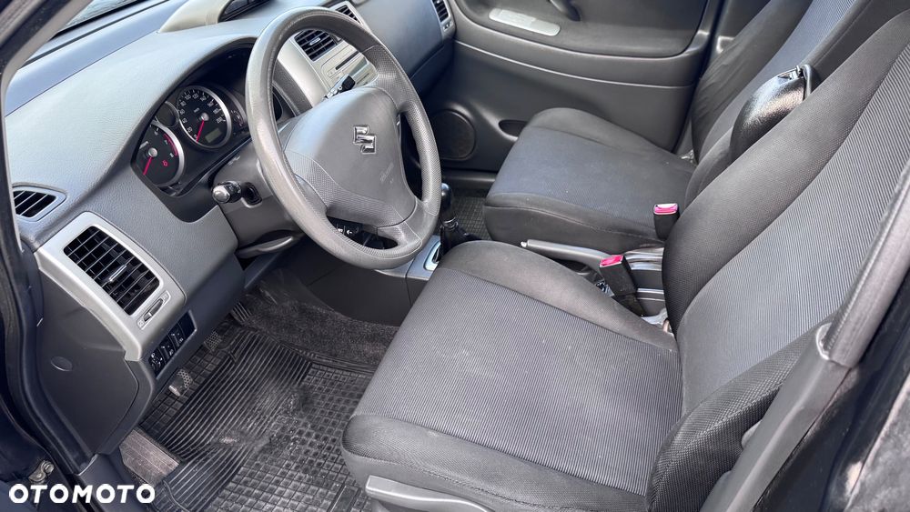 Suzuki Liana - 22