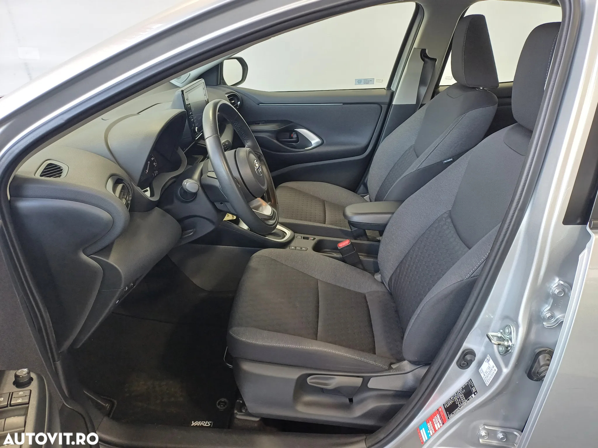 Toyota Yaris - 5