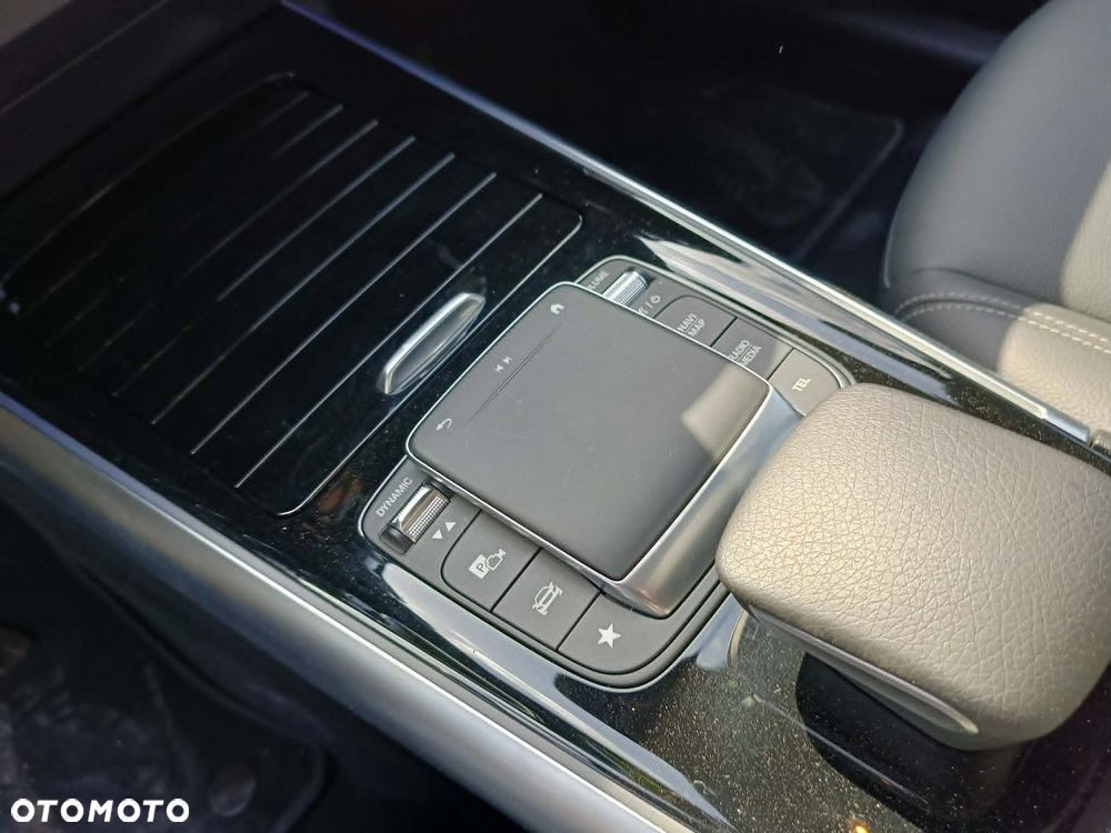 Mercedes-Benz EQA 300 4Matic Edition 1 - 23