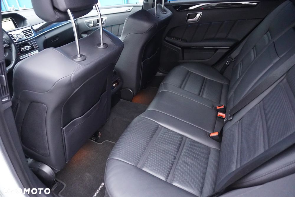 Mercedes-Benz Klasa E 63 AMG 4Matic AMG Speedshift MCT - 38