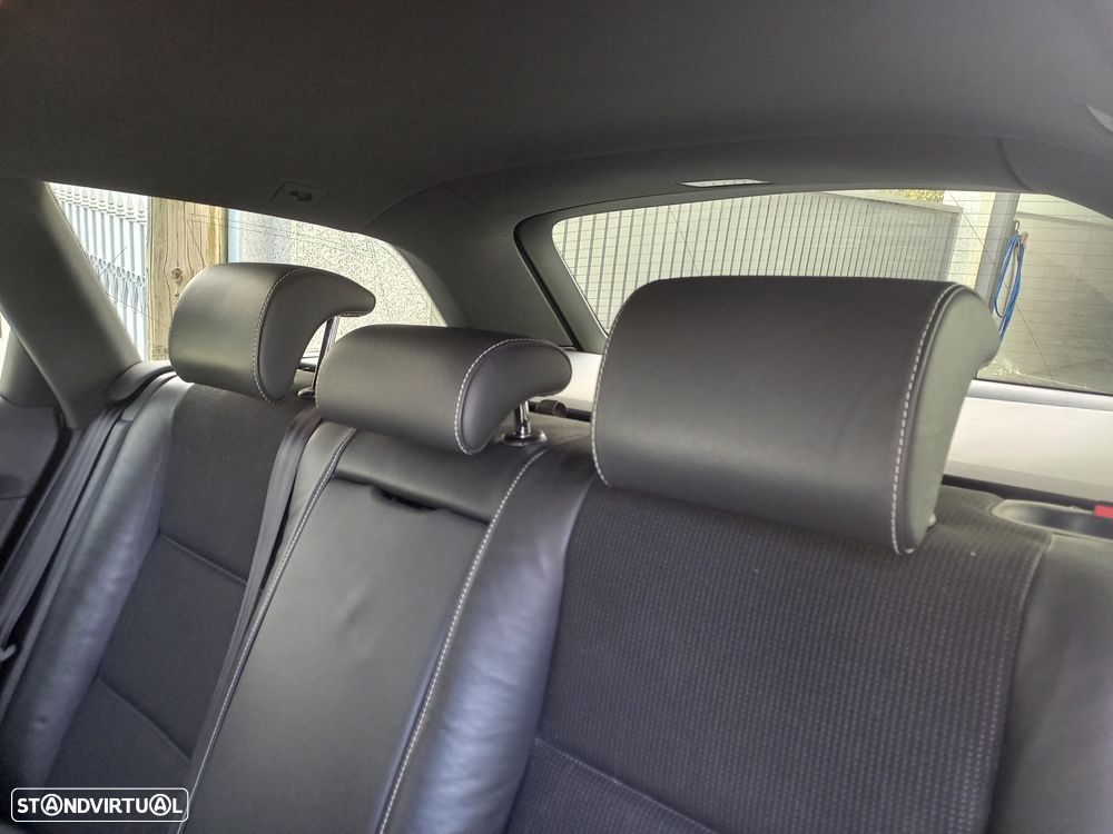 Audi A6 Avant 2.0 TDI - 10