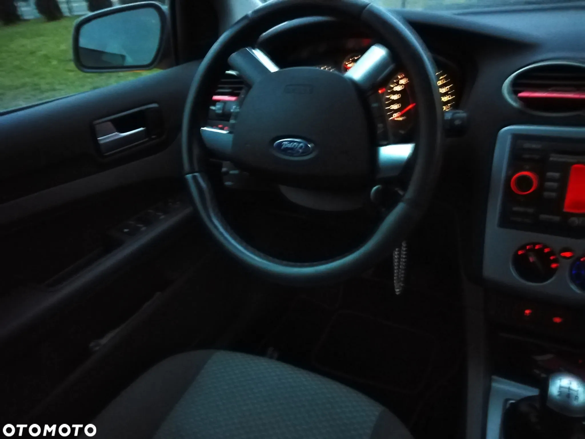 Ford Focus 1.6 TDCi DPF Ghia - 8